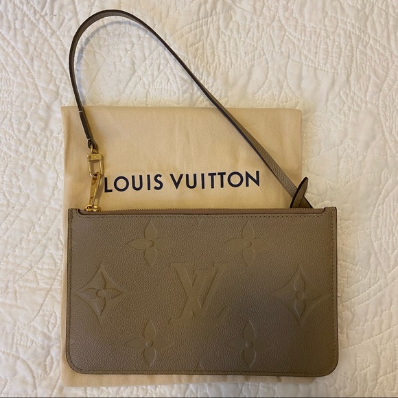 Louis Vuitton Giant Empreinte MM Pochette Turtle Dove/Tourterelle - Picture 2 of 8